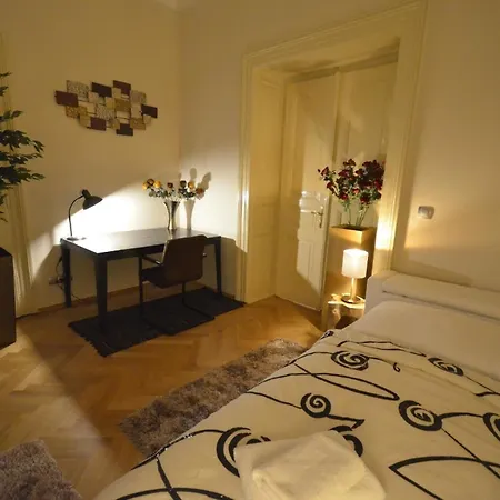 Fuer 3 Personen Und 2 In Apartamento